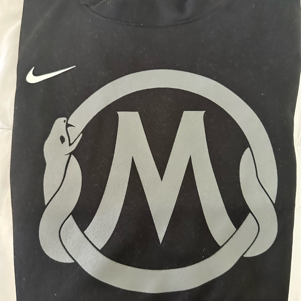 Kobe - Nike Black Short-Sleeved Hoodie with Gray Snake Graphic - Mamba
